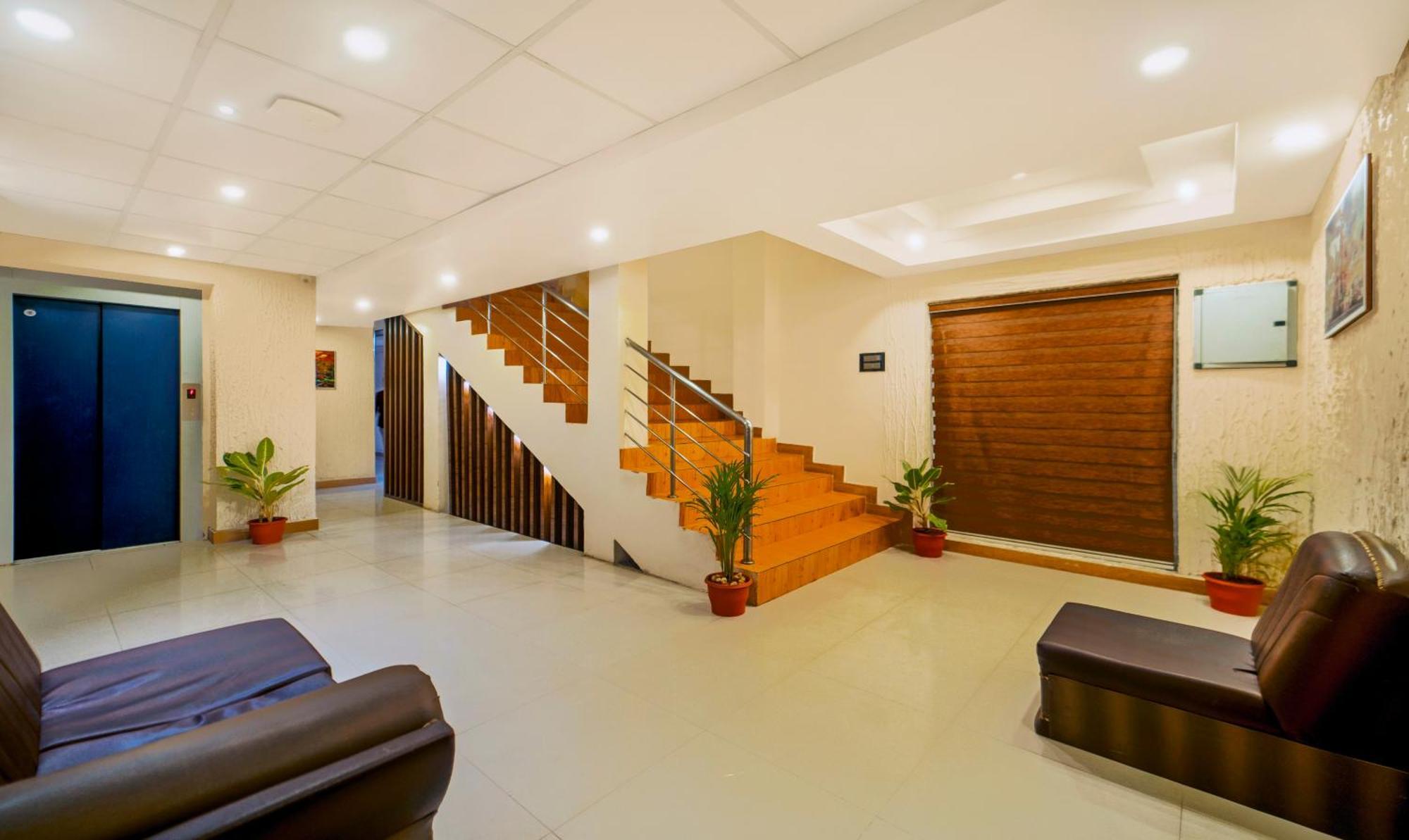 Treebo Golden Swan Pammal Hotel Ченай Екстериор снимка